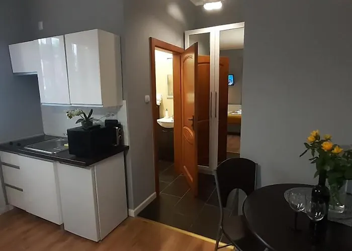 Nr 1 Z Balkonem, Nr 7 Z Tarasem, Wilcza Przy Szlaku